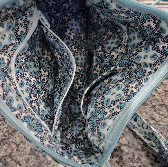 Vera Bradley Bag - Picture 8 of 11